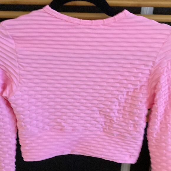 Shape Up Fitness Wear NEW Puckered Crop Top /Long Sleeves in Pink.  One Size. - Picture 1 of 4